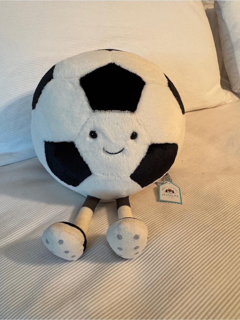 Jellycat Amuseables Sports Soccer Ball – BNWT ⚽️